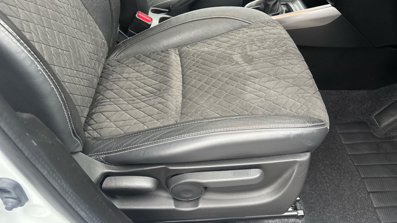 Suzuki Vitara 1.4 Boosterjet 48V Hybrid SZ5 5dr Petrol Estate